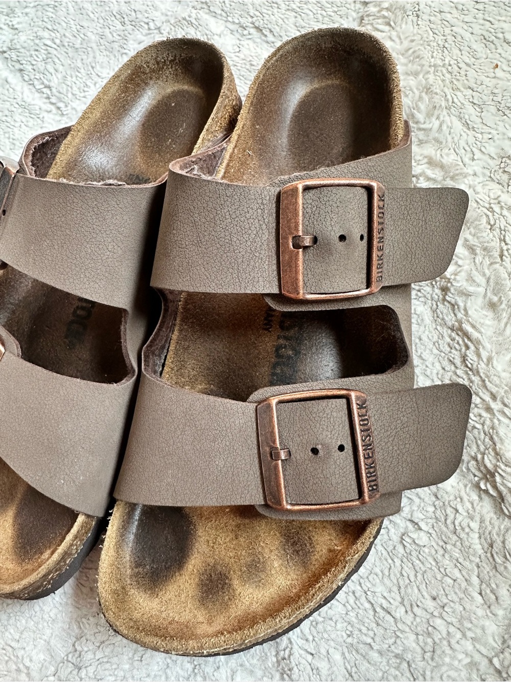 Birkenstock | Arizona Oiled Leather Tobacco Brown Two Strap Sandals | Size 39 - Picture 8 of 15